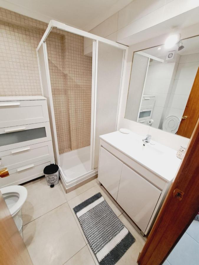 Appartement T1, Proche Et Commerces *